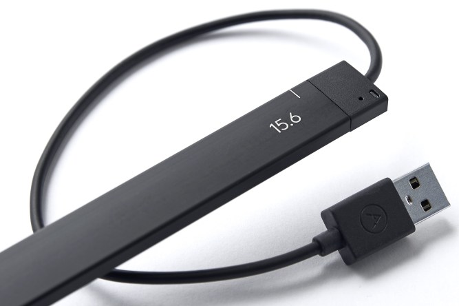 airbar_white_detail_inchusb-detail_01